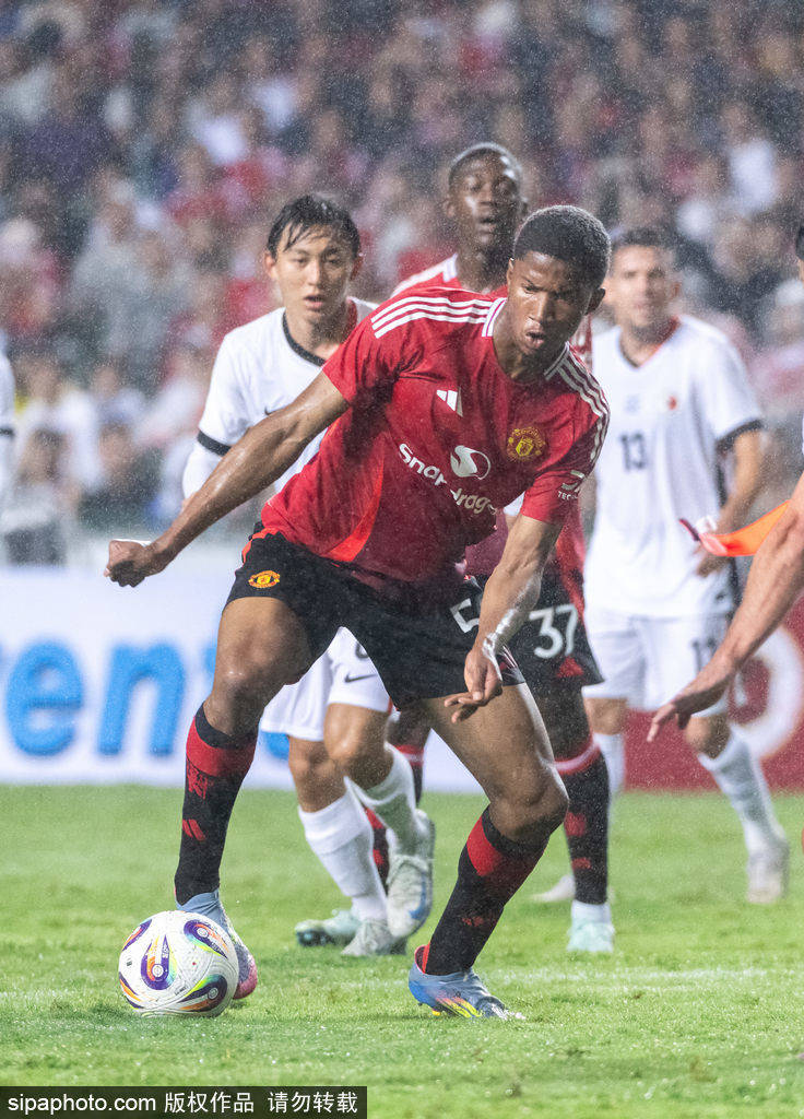 皇冠代理登1租用_曼联6000万镑抢人！姆贝乌莫确定加盟后皇冠代理登1租用，红魔三大引援计划曝光