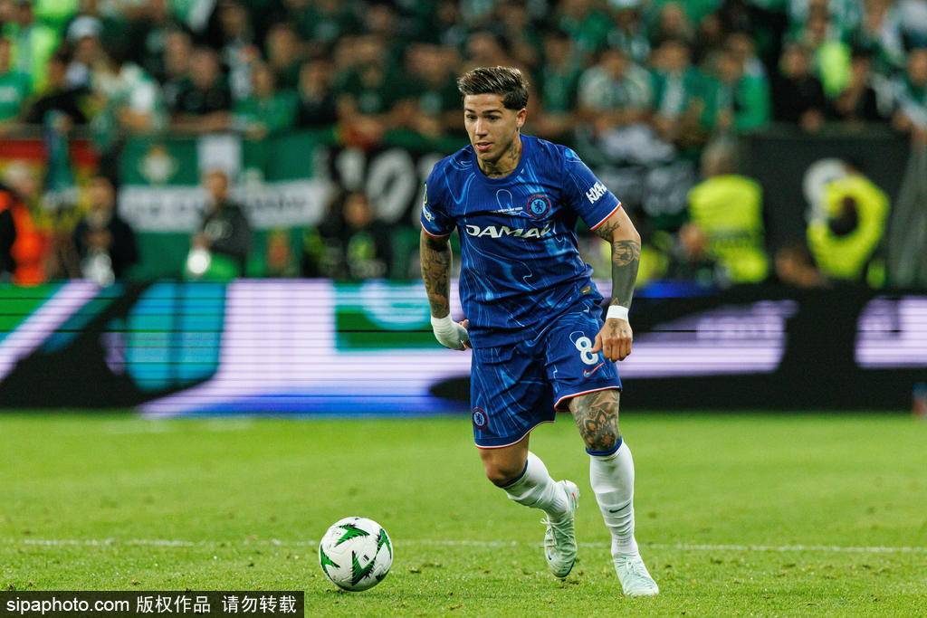 皇冠信用网正网_疯狂引援皇冠信用网正网！伯利时代切尔西已签50人 截胡阿森纳却遭坑惨