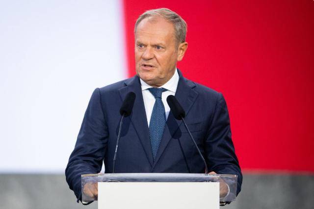 波兰突然开火皇冠登2代理，普京血赚不亏？白俄一反常态，特朗普宣告好戏开场 | 皇冠登2代理